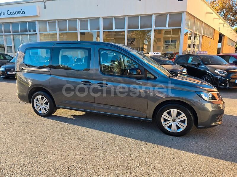 Usado VW Caddy Maxi 122 CV (89 kW) 2023 Gris / plata Monovolumen