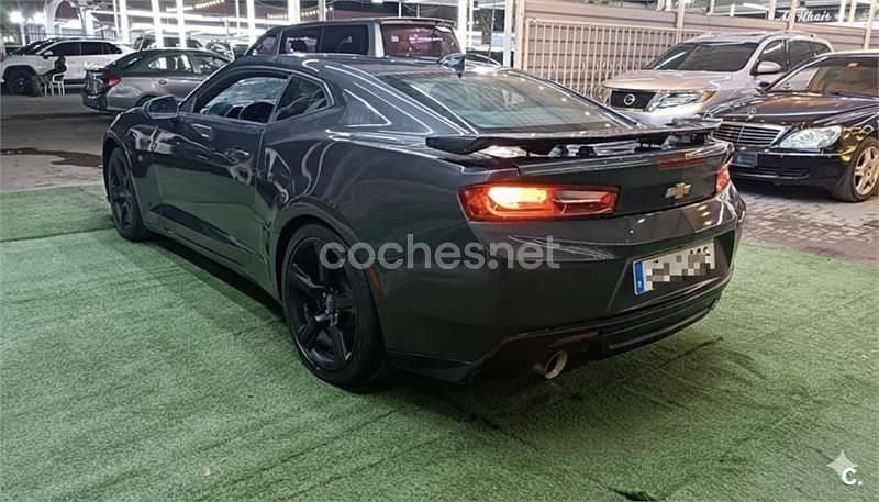Usado Chevrolet Camaro 432 CV (317 kW) 2015 Gris / plata Coupe