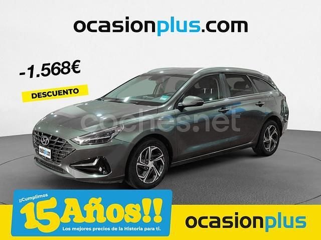 Gris / plata Usado 2022 Hyundai i30 Familiar | 16.390 € (Precio justo) - Imagen 1/4