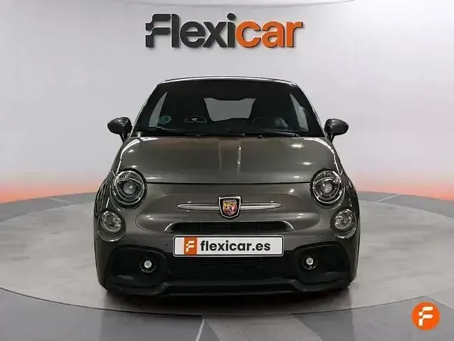 Usado Abarth 595 165 CV (121 kW) 2022 Gris Utilitario