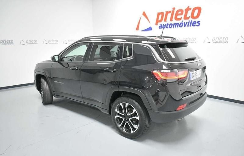 Usado Jeep Compass Limited 131 CV (96 kW) 2021 Negro SUV