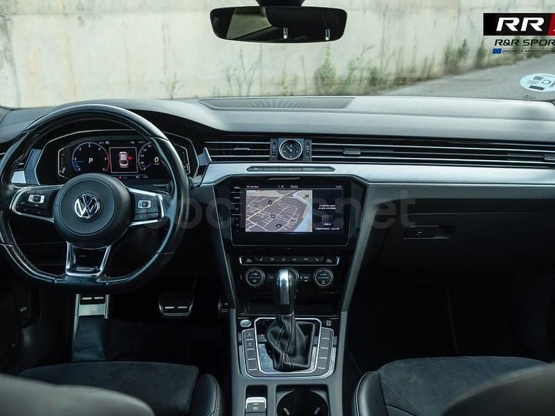 Begagnad VW Arteon R-line 190 HK (139 kW) 2020 Grå Sedan