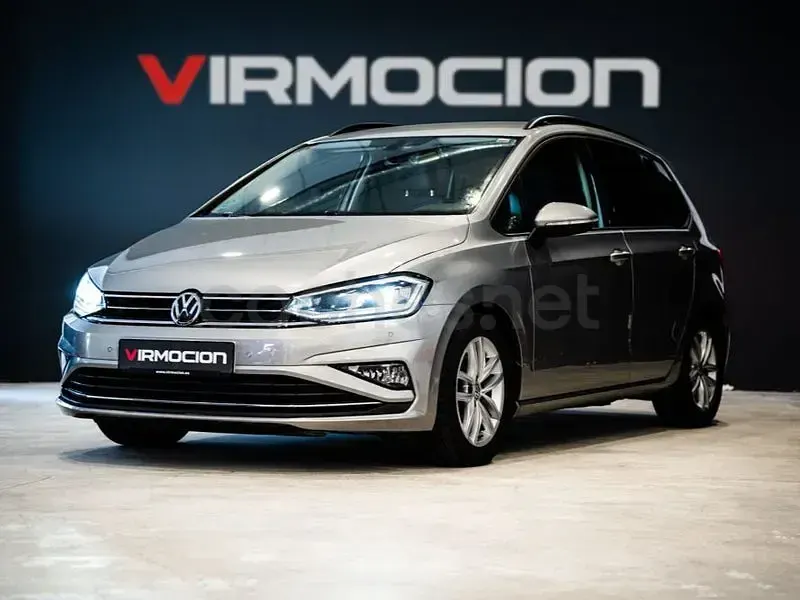 Usado VW Golf Sportsvan Advance 130 CV (95 kW) 2018 Gris / plata Monovolumen