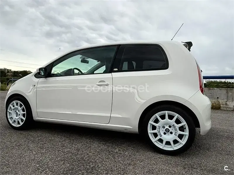 Usado Skoda Citigo Ambition 60 CV (44 kW) 2012 Blanco Utilitario