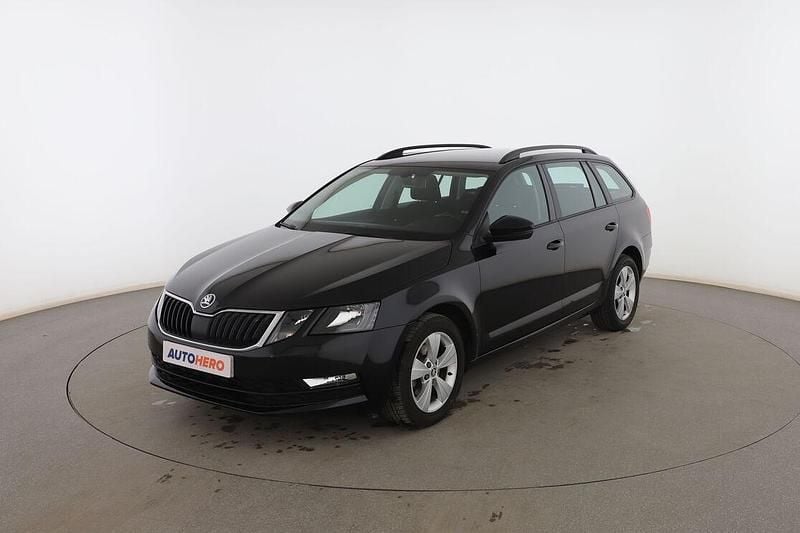 Negro Usado 2019 Skoda Octavia Familiar | 15.099 € (Precio justo) - Imagen 1/3