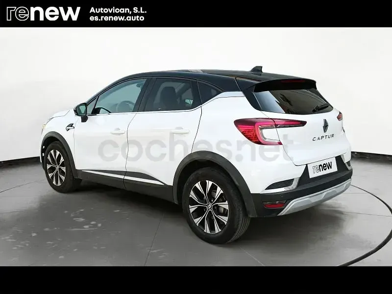 Usado Renault Captur Techno 140 CV (102 kW) 2023 Blanco SUV