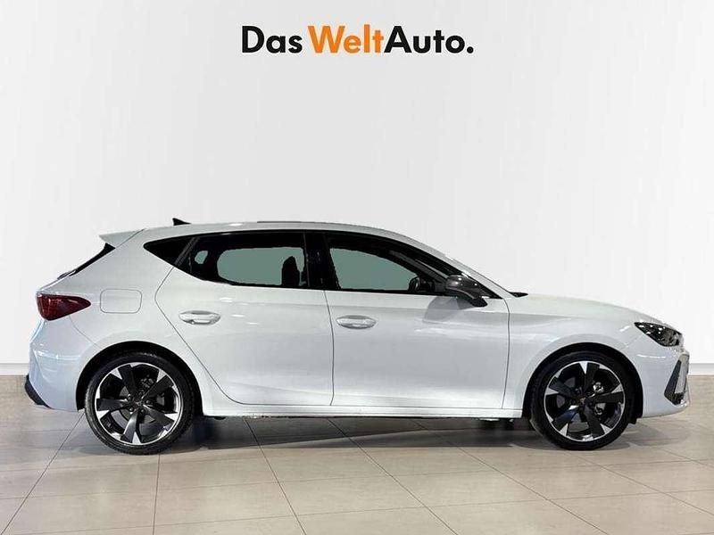Usado Cupra Leon 150 CV (110 kW) 2024 Blanco Utilitario