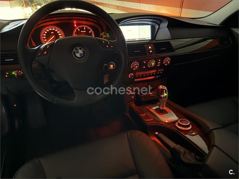 Usado BMW 525 177 CV (130 kW) 2007 Gris / plata Berlina