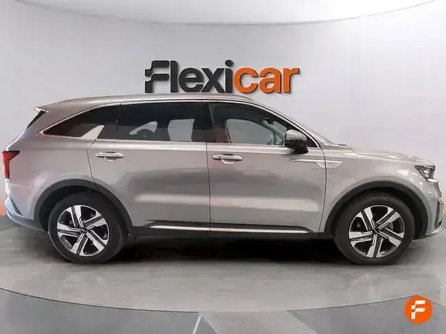 Usado Kia Sorento Plus 230 CV (169 kW) 2024 Negro SUV