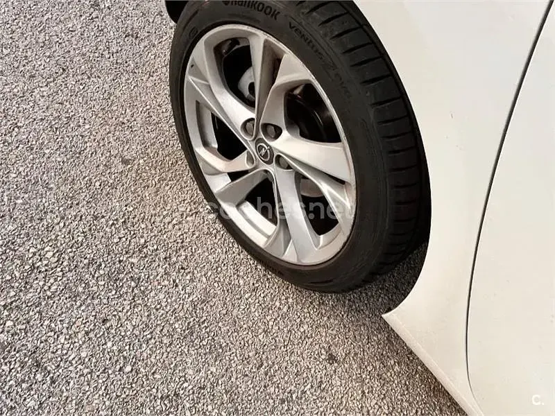 Usado Opel Astra Dynamic 110 CV (80 kW) 2016 Blanco Berlina