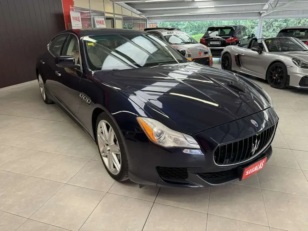 Usado Maserati Quattroporte 275 CV (202 kW) 2014 Azul Berlina