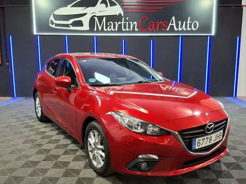 Usado Mazda 3 Style 150 CV (110 kW) 2015 Granate Berlina