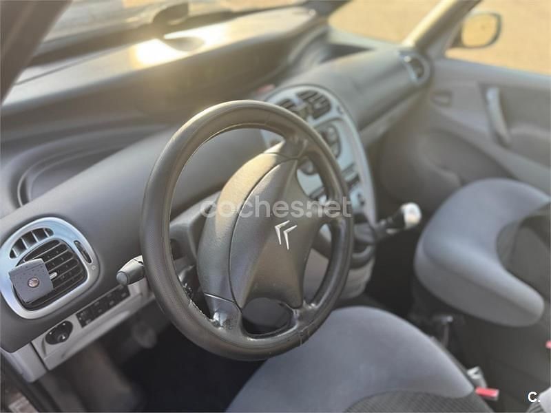 Beige Usado 2006 Citroën Xsara Picasso Monovolumen | 3300 € (Precio justo) - Imagen 1/3