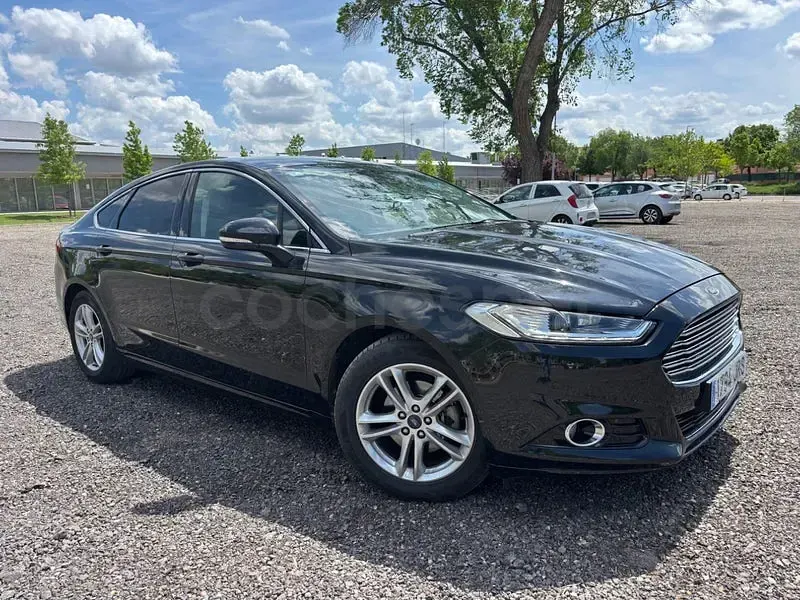 Usado Ford Mondeo Titanium 150 CV (110 kW) 2016 Negro Berlina