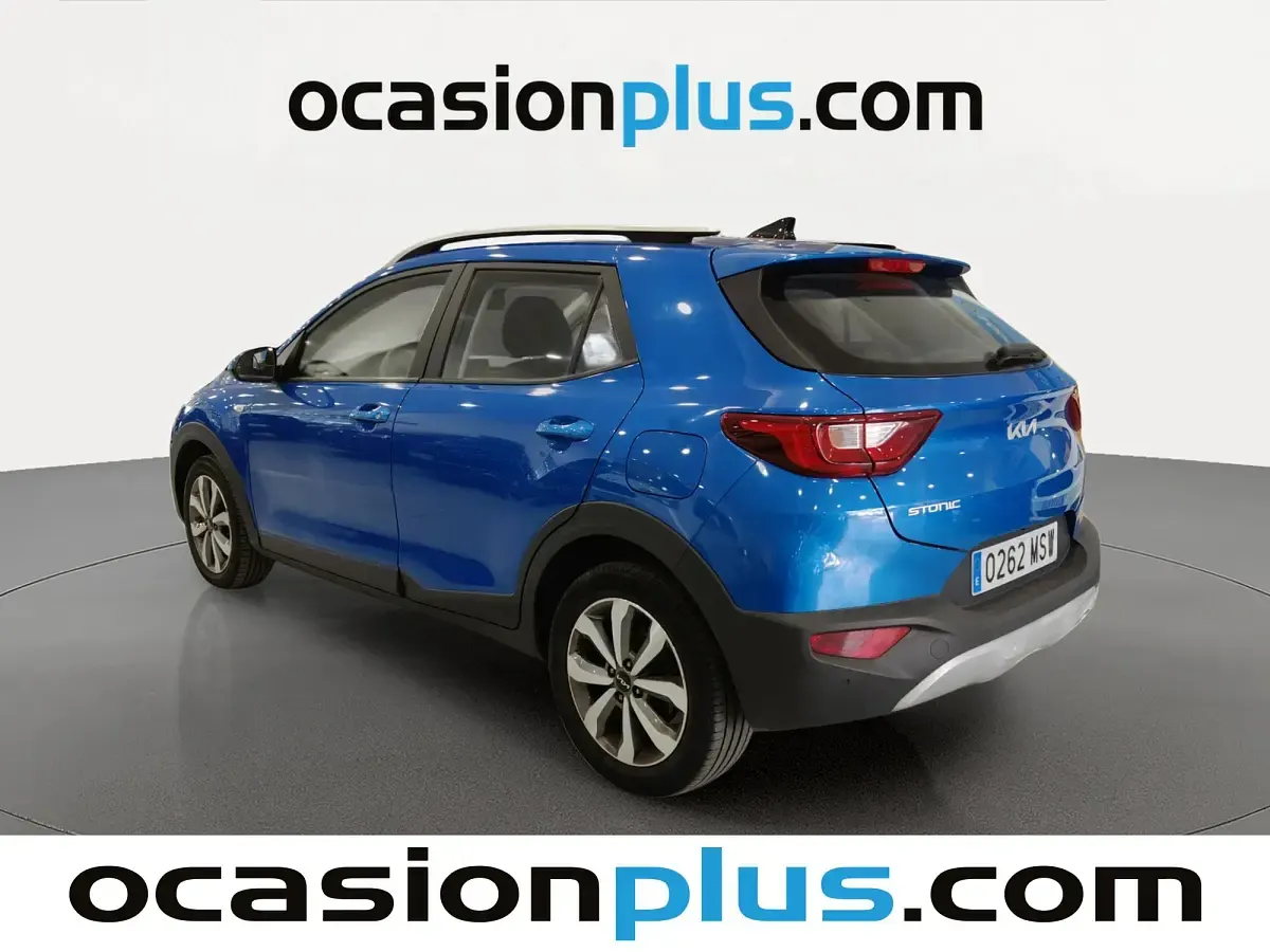 Usado Kia Stonic 101 CV (74 kW) 2024 Azul SUV