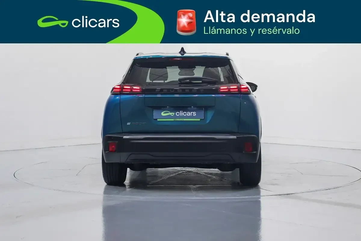Usado Peugeot e-2008 Allure 114 kW (156 CV) 2025 Azul SUV