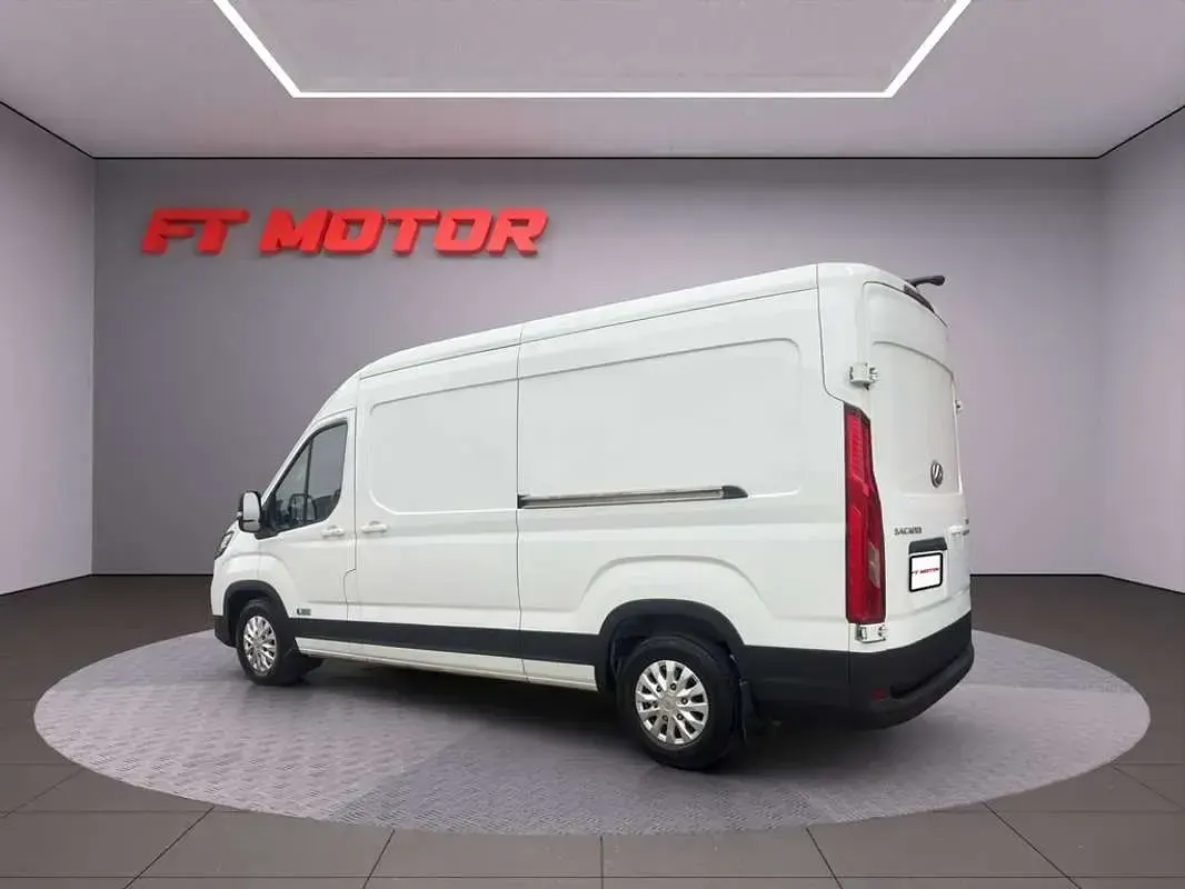 Usado Maxus V90 204 CV (150 kW) 2023 Blanco Van