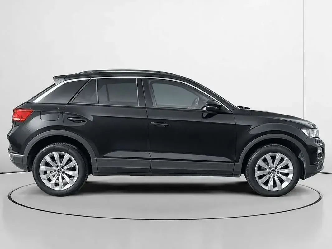Usado VW T-Roc Advance 116 CV (85 kW) 2021 Negro SUV