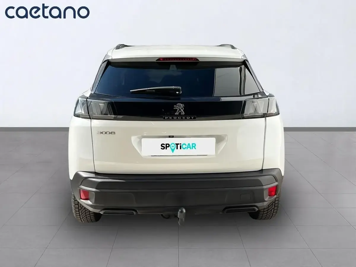 Usado Peugeot 3008 Style 130 CV (95 kW) 2021 Blanco SUV