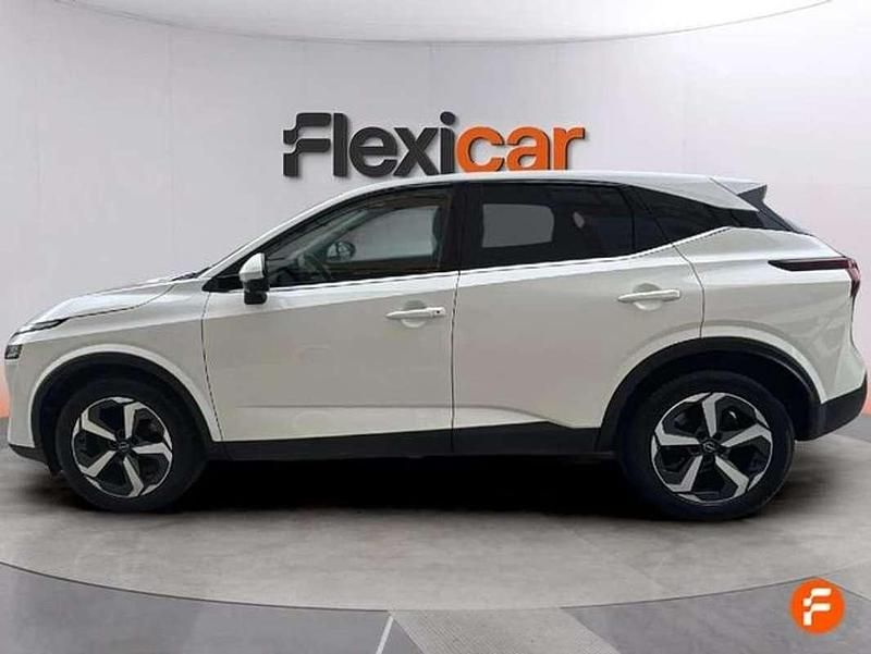 Usado Nissan Qashqai Acenta 158 CV (116 kW) 2022 Blanco SUV