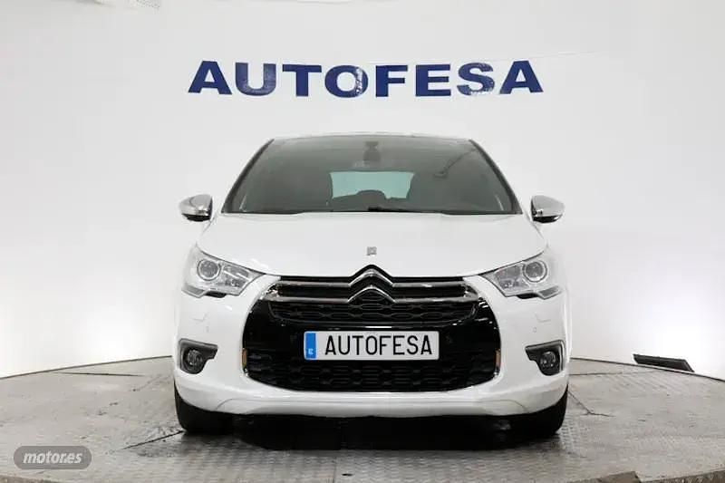 Usado Citroën DS4 Sport Chic 160 CV (117 kW) 2015 Blanco Utilitario