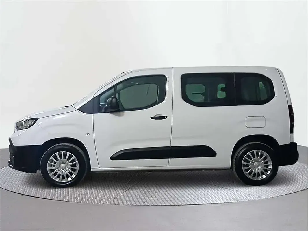 Usado Toyota Proace City City 50 kW (68 CV) 2025 Monovolumen