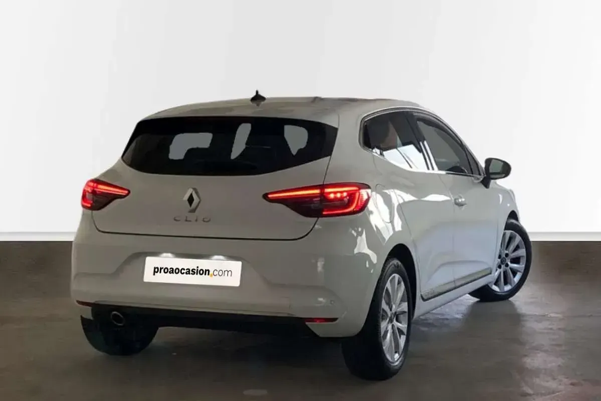 Usado Renault Clio Zen 91 CV (66 kW) 2021 Blanco Utilitario
