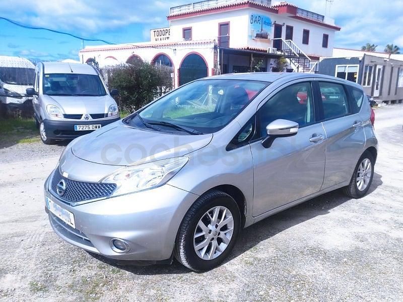 Usado Nissan Note Acenta 90 CV (66 kW) 2015 Gris / plata Utilitario
