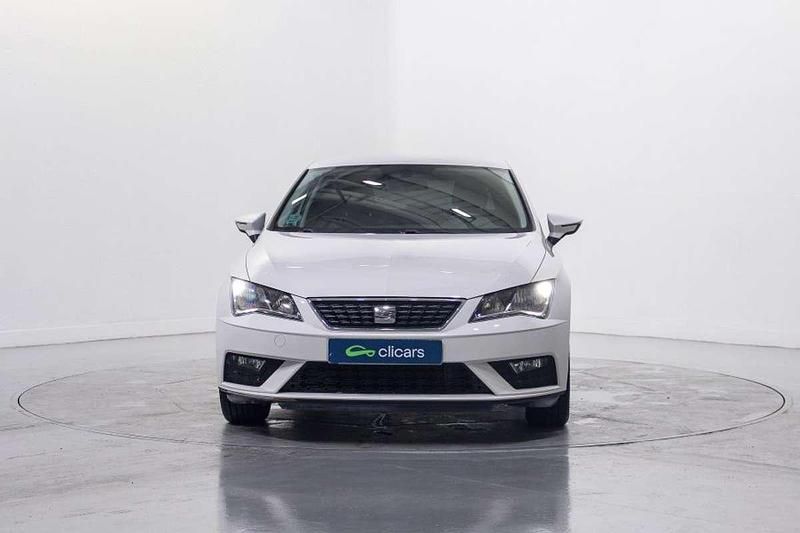 Käytetty Seat Leon Reference 116 HP (85 kW) 2020 Valkoinen Viistoperä