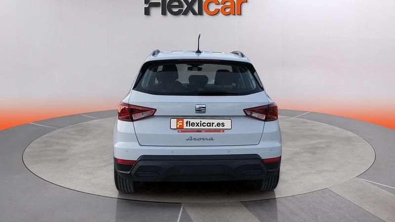 Usado Seat Arona Style 116 CV (85 kW) 2024 Blanco SUV