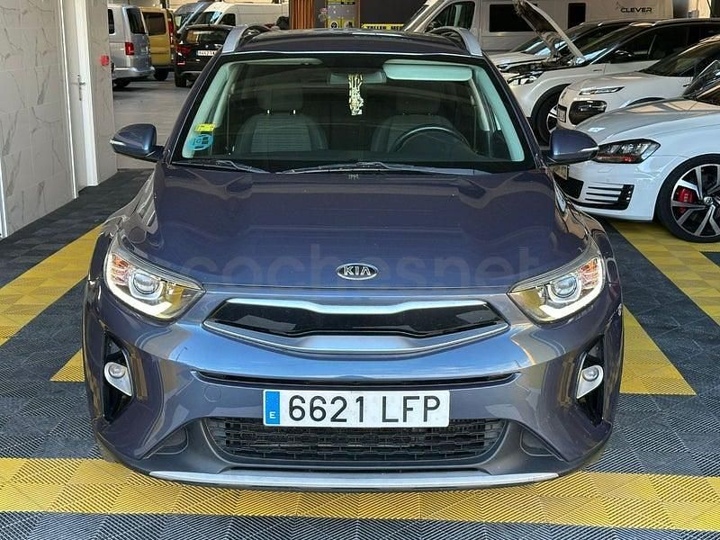 Usado Kia Stonic 100 CV (73 kW) 2020 Azul SUV