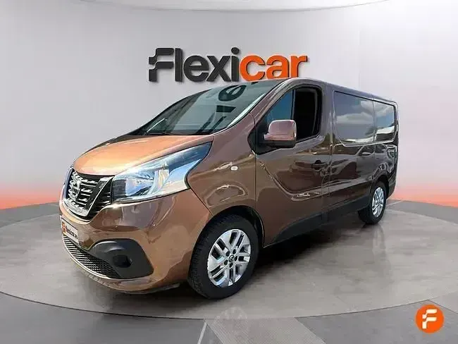 Usado Nissan NV300 125 CV (91 kW) 2018 Marrón Van