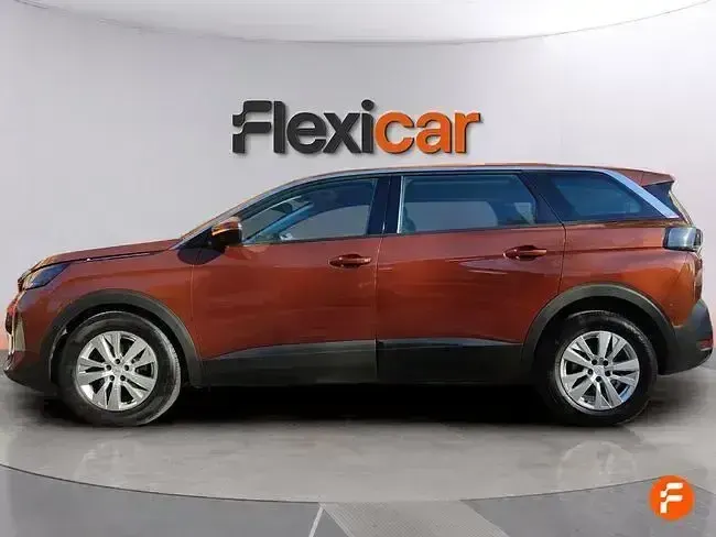 Usado Peugeot 5008 Active 130 CV (95 kW) 2021 Marrón SUV