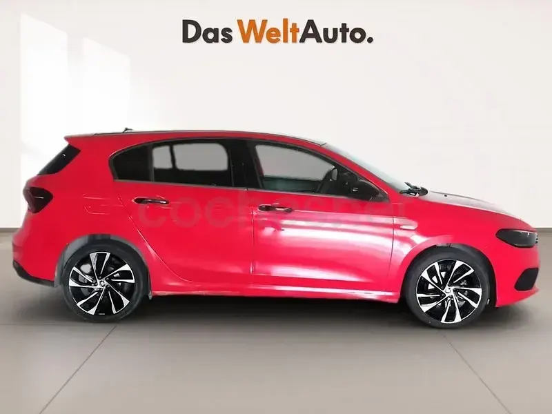 Usado Fiat Tipo 120 CV (88 kW) 2020 Rojo Berlina