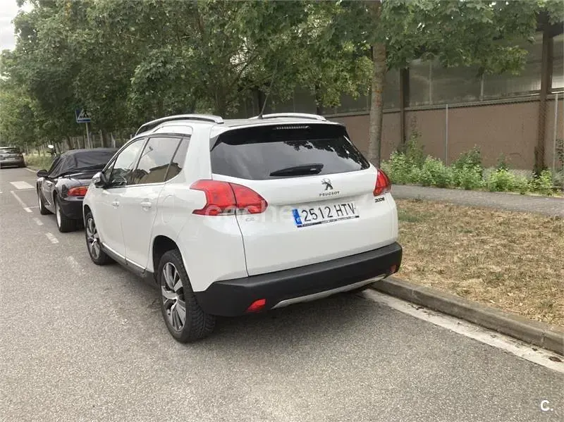 Usado Peugeot 2008 Allure 92 CV (67 kW) 2013 Blanco SUV