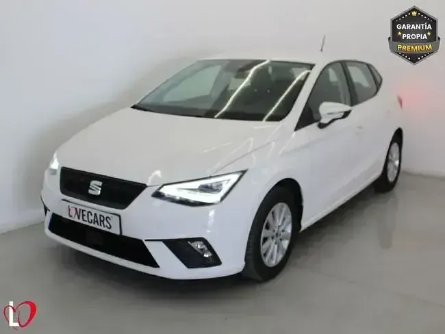 Usado Seat Ibiza Style 110 HP (80 kW) 2023 Branco Citadino
