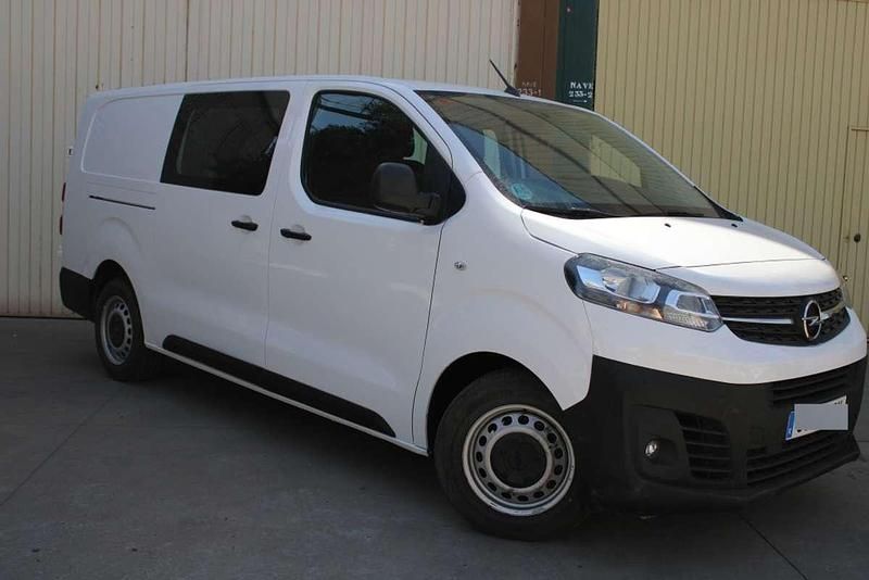 Usado Opel Vivaro 145 CV (106 kW) 2021 Blanco Monovolumen