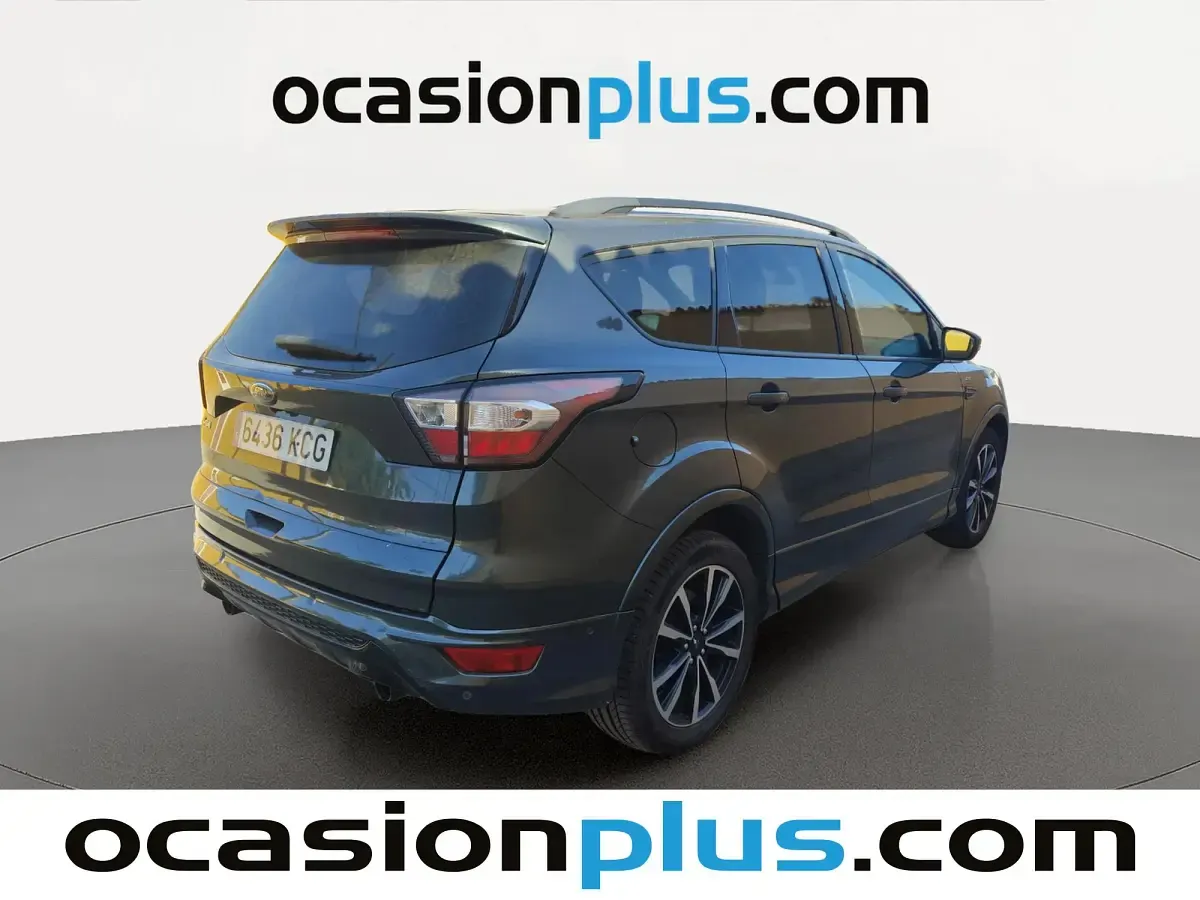 Usado Ford Kuga ST-Line 120 CV (88 kW) 2017 Gris SUV