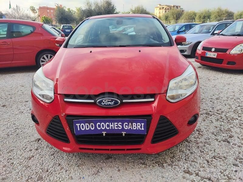 Usado Ford Focus Titanium 125 CV (91 kW) 2012 Rojo Berlina