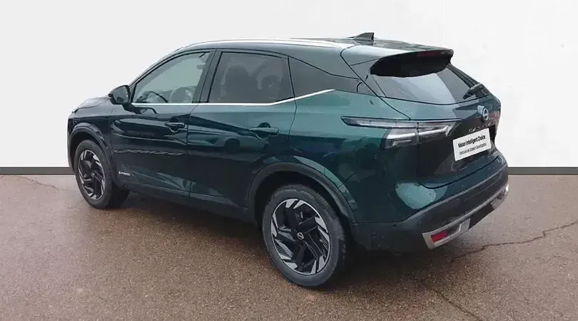 Usado Nissan Qashqai N-Connecta 190 CV (139 kW) 2024 Deep ocean black SUV