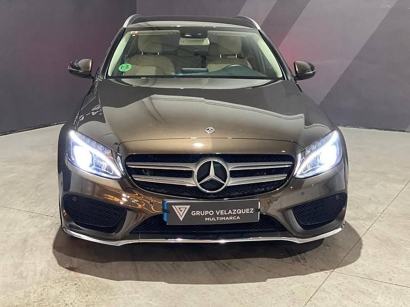 Usado Mercedes C220 AMG line 170 CV (125 kW) 2018 Marrón Familiar