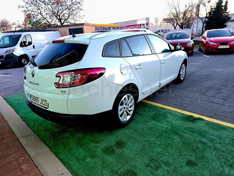 Usado Renault Mégane GrandTour LIMITED 115 CV (84 kW) 2015 Blanco Familiar