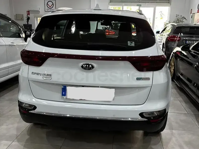 Usado Kia Sportage 115 CV (84 kW) 2021 Blanco SUV
