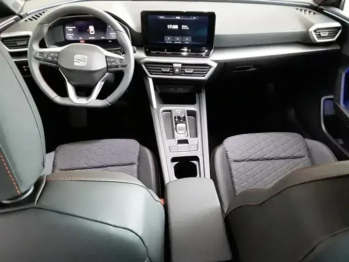 Nuevo Seat Leon FR 116 CV (85 kW) 2026 Gris