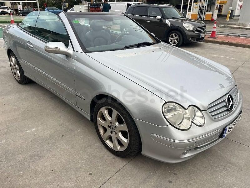 Usado Mercedes CLK320 Elegance 218 CV (160 kW) 2003 Gris / plata Descapotable