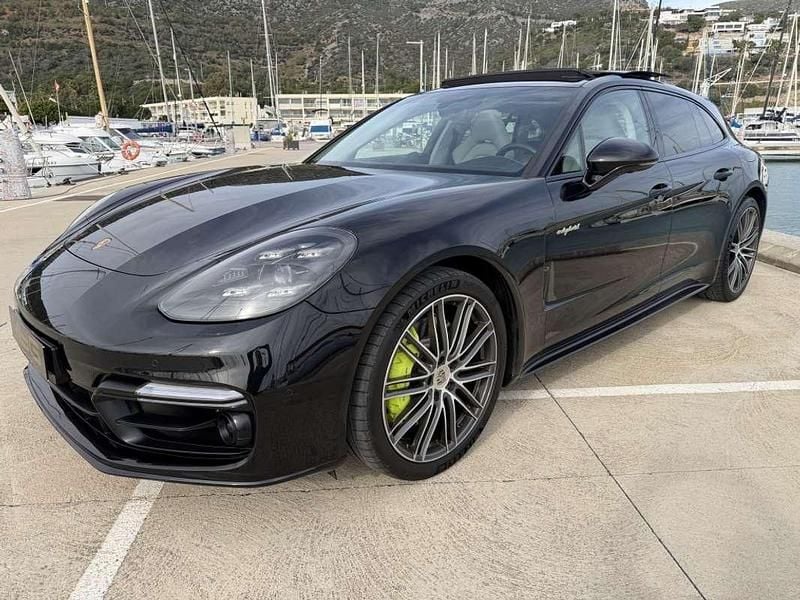 Usado Porsche Panamera Sport Turismo 462 CV (339 kW) 2018 Negro Familiar