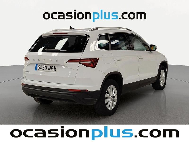 Usado Skoda Karoq Selection 116 CV (85 kW) 2024 Blanco SUV
