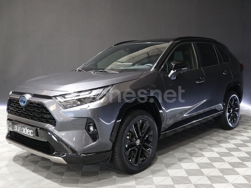 Usado Toyota RAV4 Hybrid Style 218 CV (160 kW) 2025 Gris / plata SUV