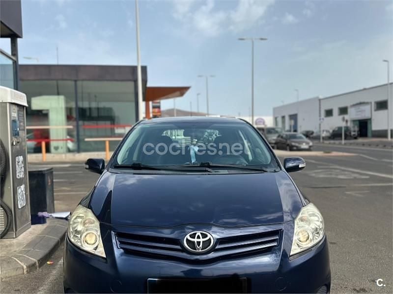 Azul Usado 2010 Toyota Auris Berlina | 6000 € (Precio justo) - Imagen 1/4