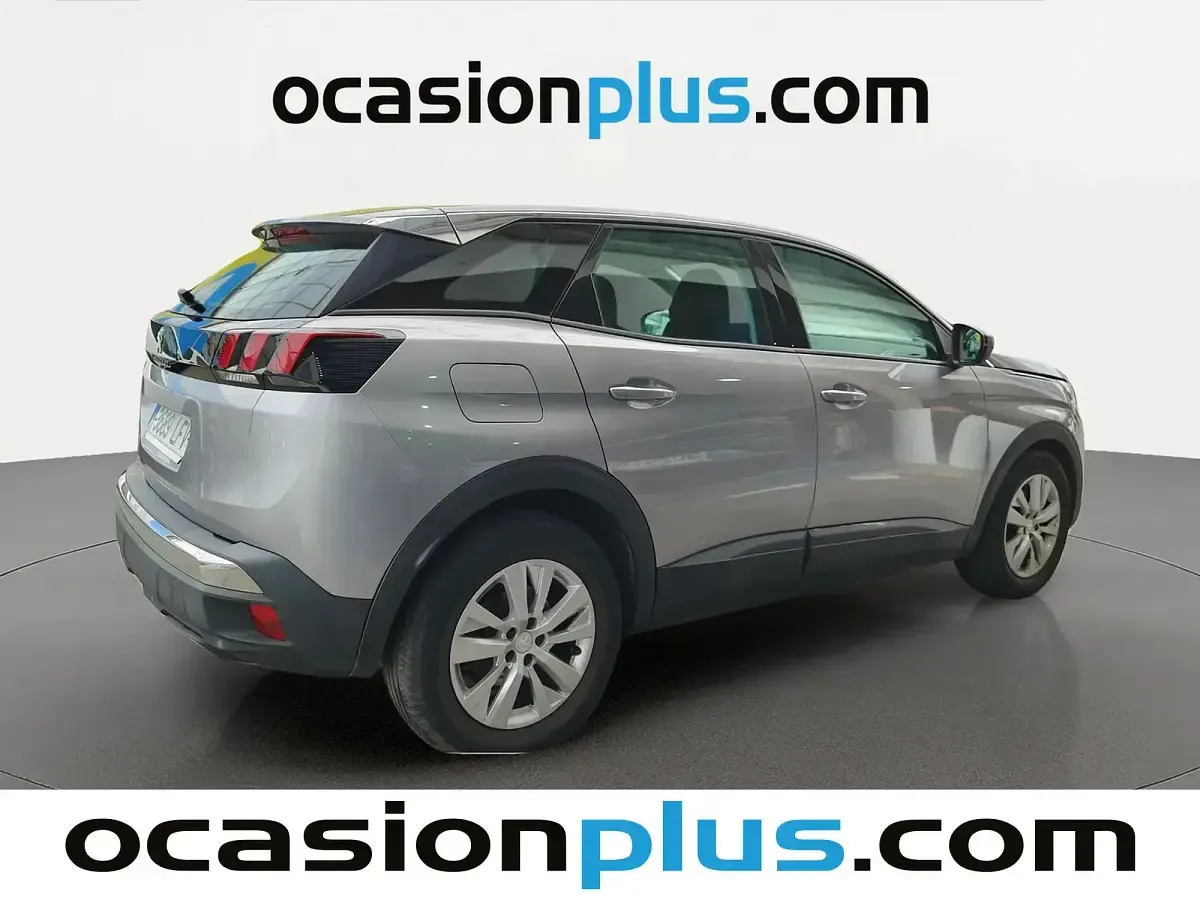 Usado Peugeot 3008 Active 130 CV (95 kW) 2020 Gris SUV